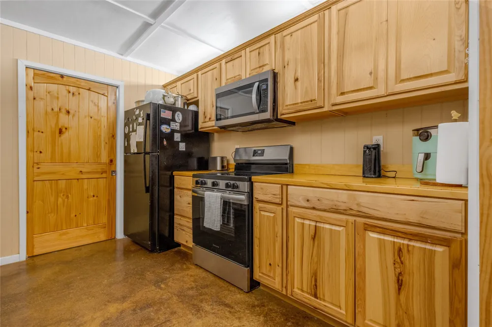 127 Mohican Quitman, TX 75783