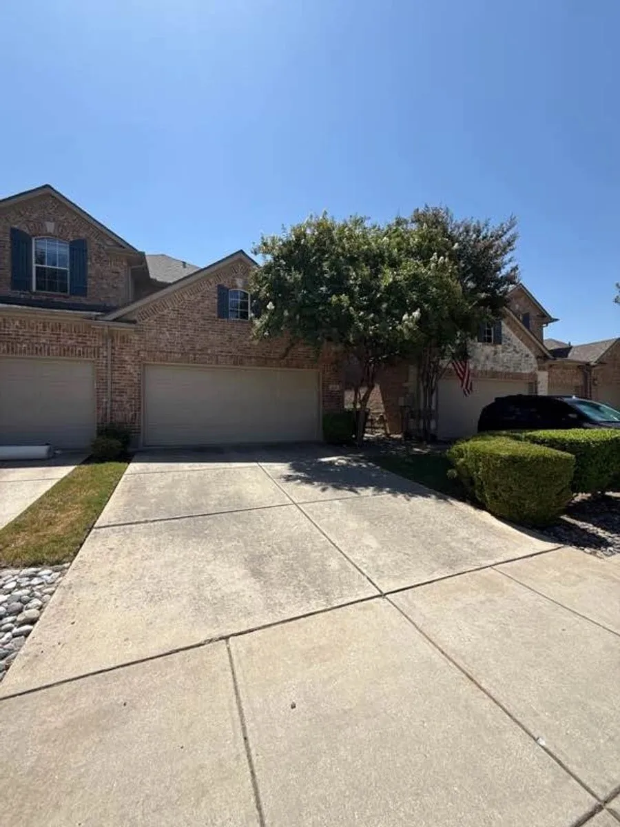 1828 Branch Trail Carrollton, TX 75007