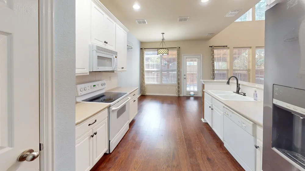 1828 Branch Trail Carrollton, TX 75007