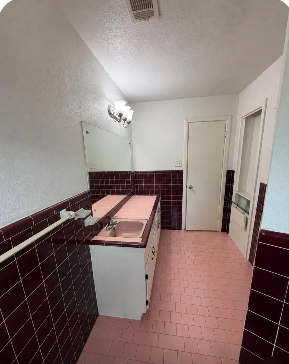 1847 Pasadena Boulevard Pasadena, TX 77502