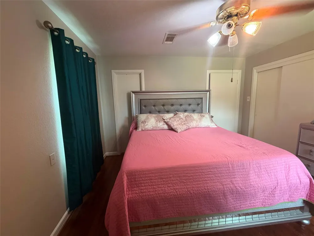 1847 Pasadena Boulevard Pasadena, TX 77502