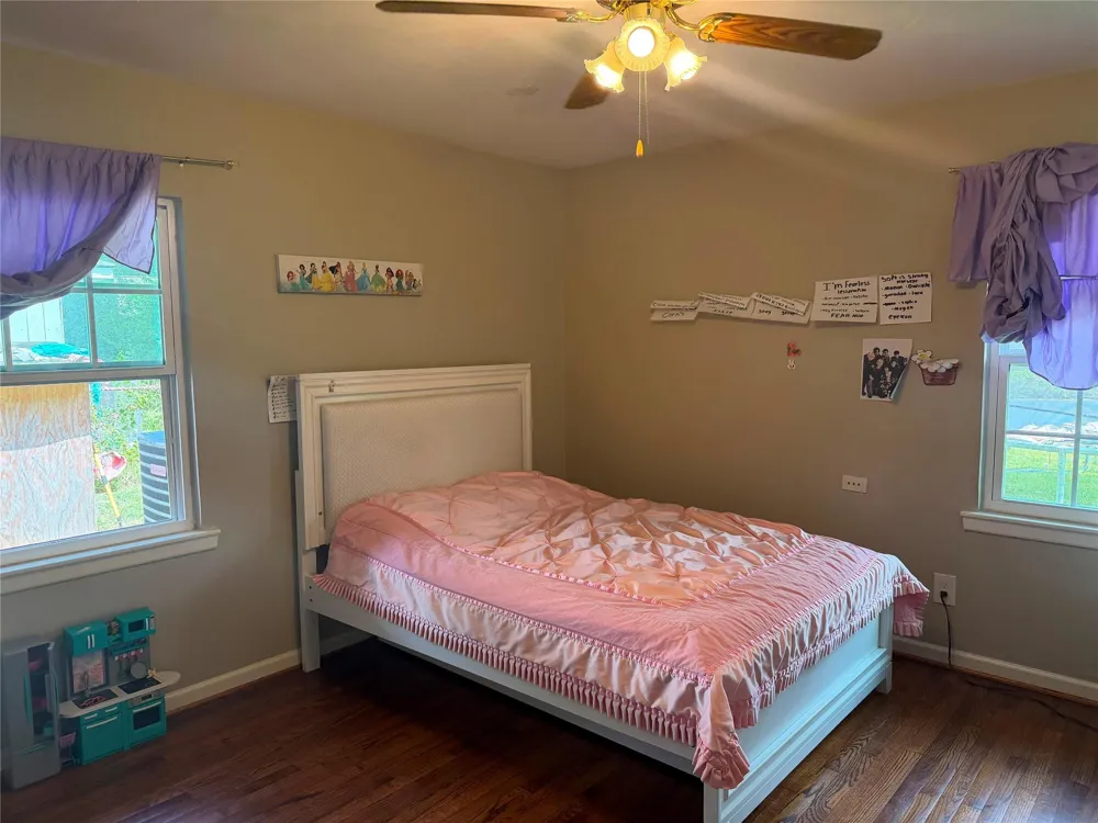 1847 Pasadena Boulevard Pasadena, TX 77502