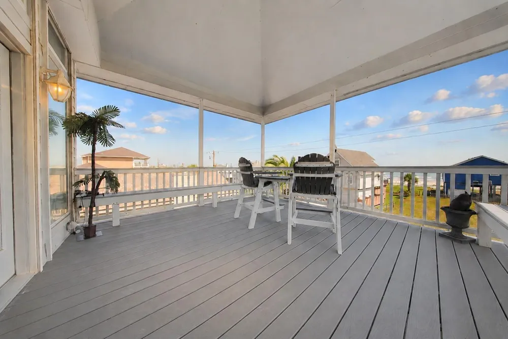 13026 John Reynolds Road Galveston, TX 77554