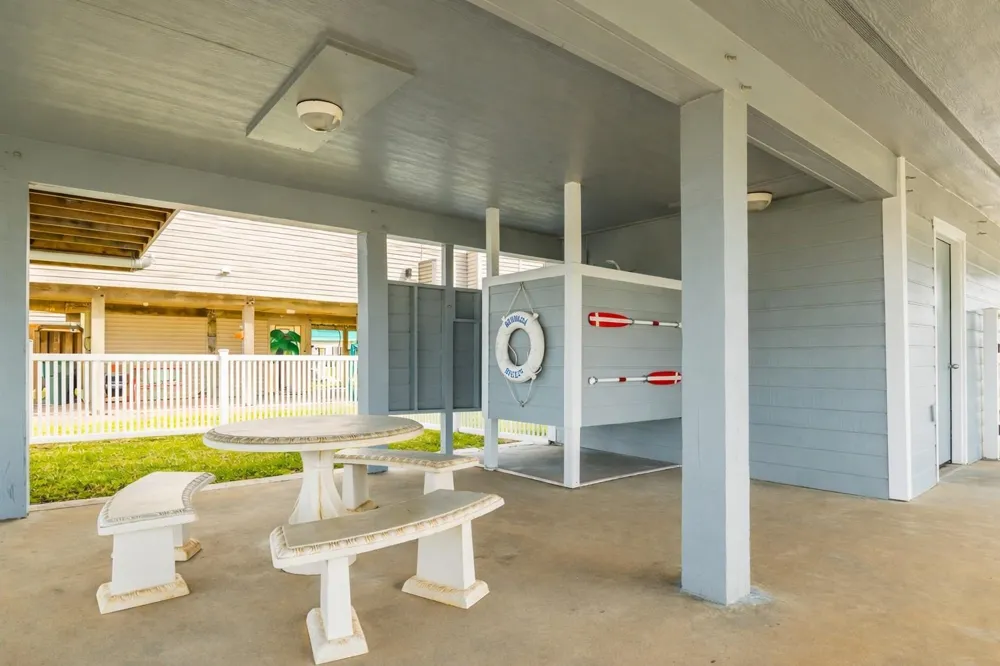 13026 John Reynolds Road Galveston, TX 77554