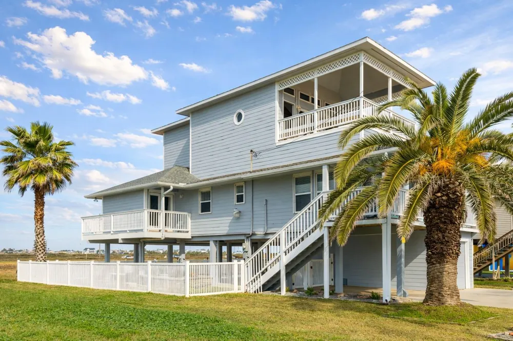 13026 John Reynolds Road Galveston, TX 77554