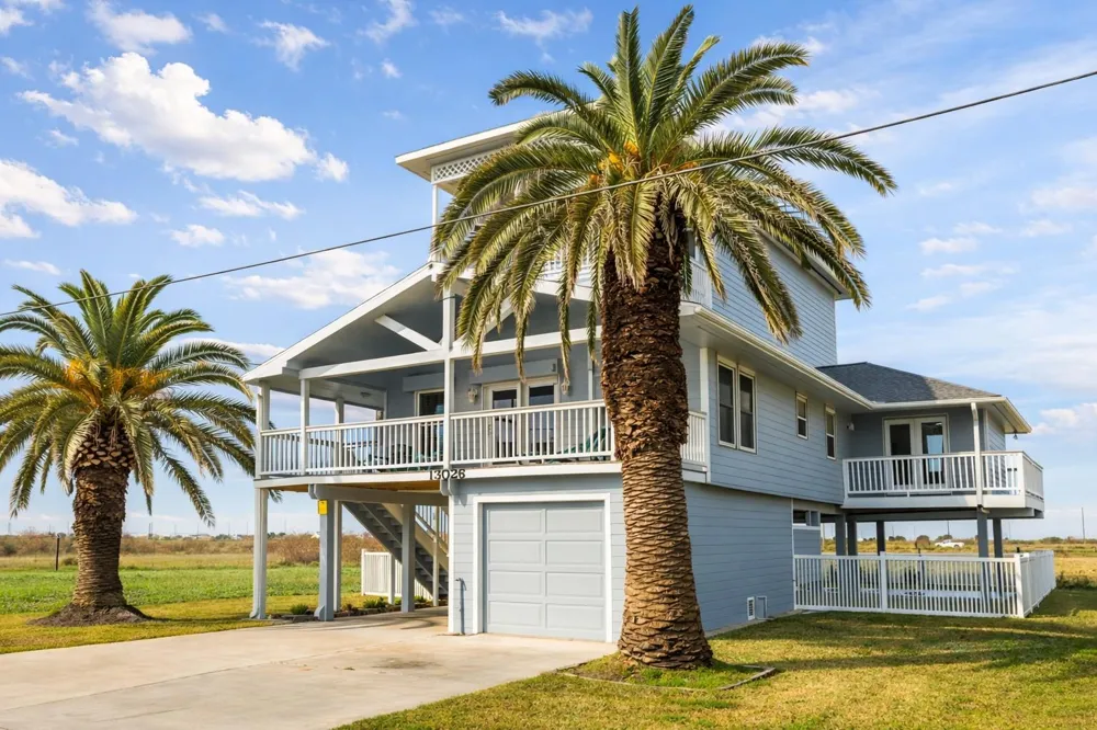 13026 John Reynolds Road Galveston, TX 77554