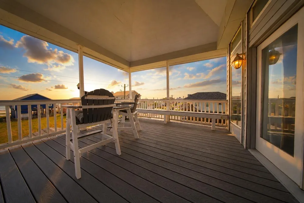 13026 John Reynolds Road Galveston, TX 77554