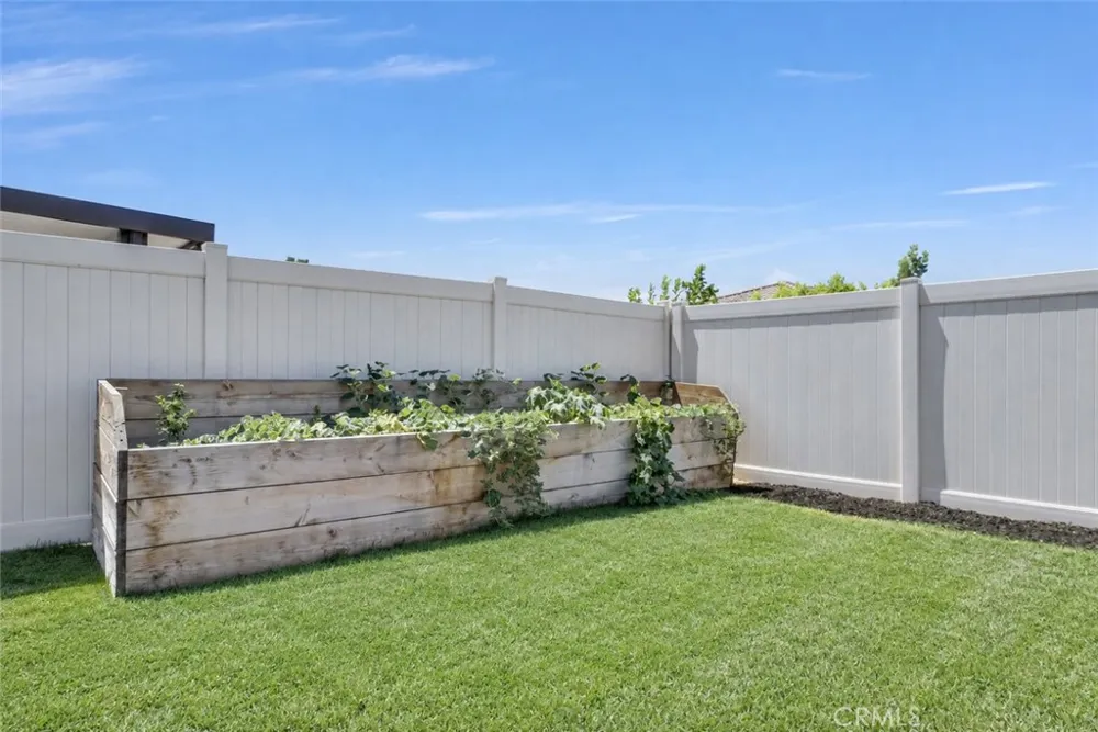 25913 Hollow Point Court Homeland, CA 92548