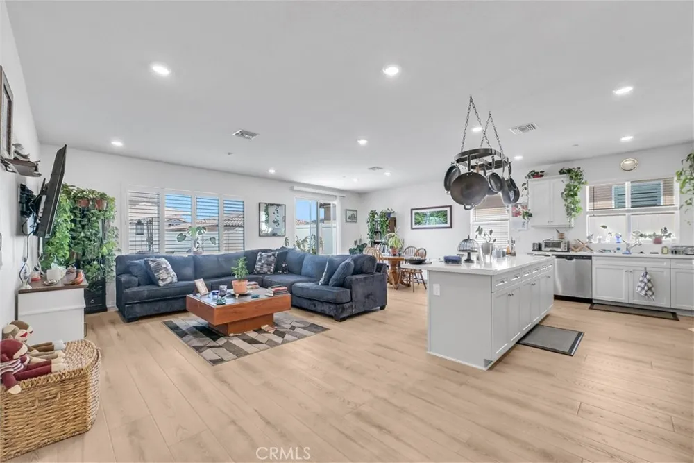 25913 Hollow Point Court Homeland, CA 92548