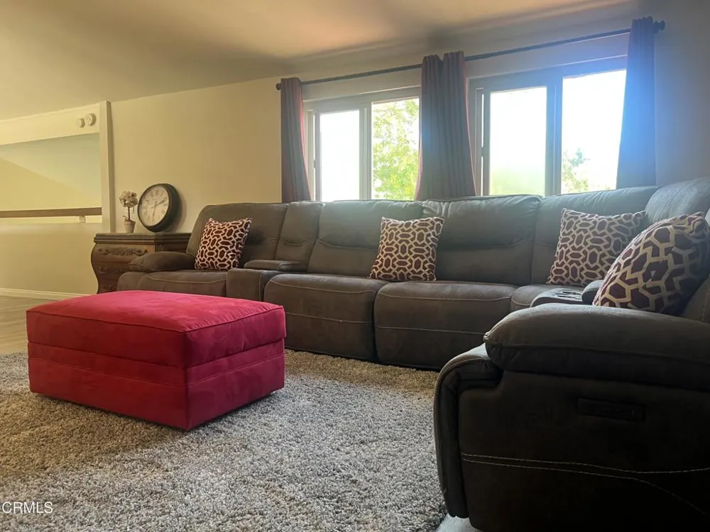 181 Pebble Beach Drive Thousand Oaks, CA 91320