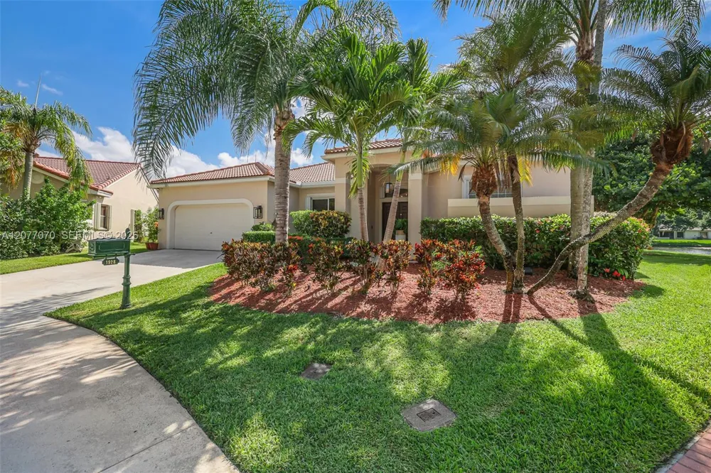 1928 Water Ridge Dr Weston, FL 33326