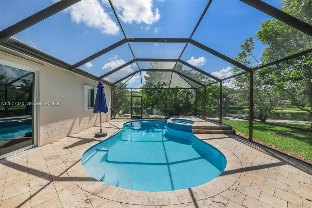 1928 Water Ridge Dr Weston, FL 33326