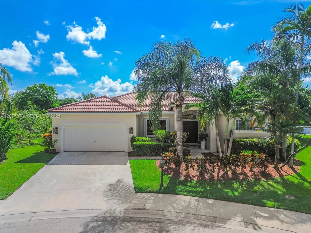 1928 Water Ridge Dr Weston, FL 33326
