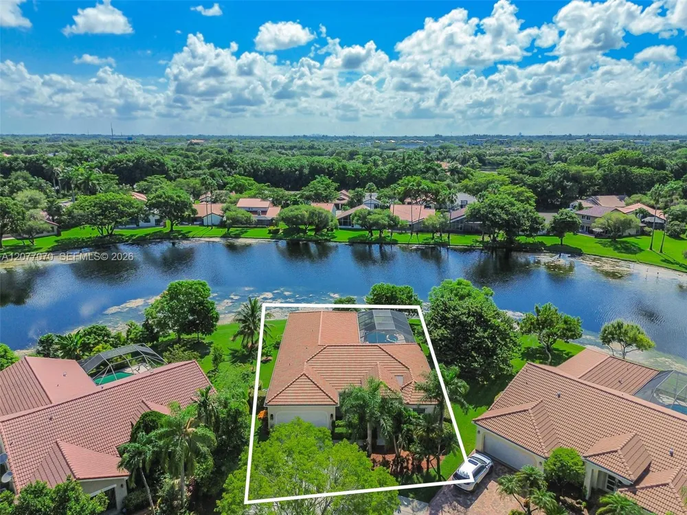1928 Water Ridge Dr Weston, FL 33326