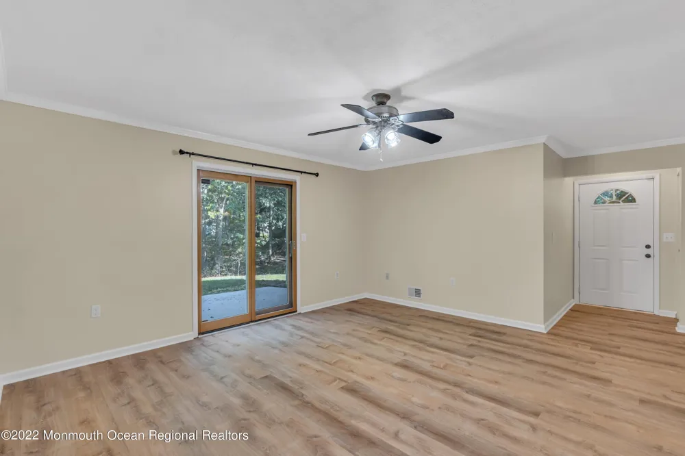 134 Whispering Oaks Way #134 Jackson, NJ 08527