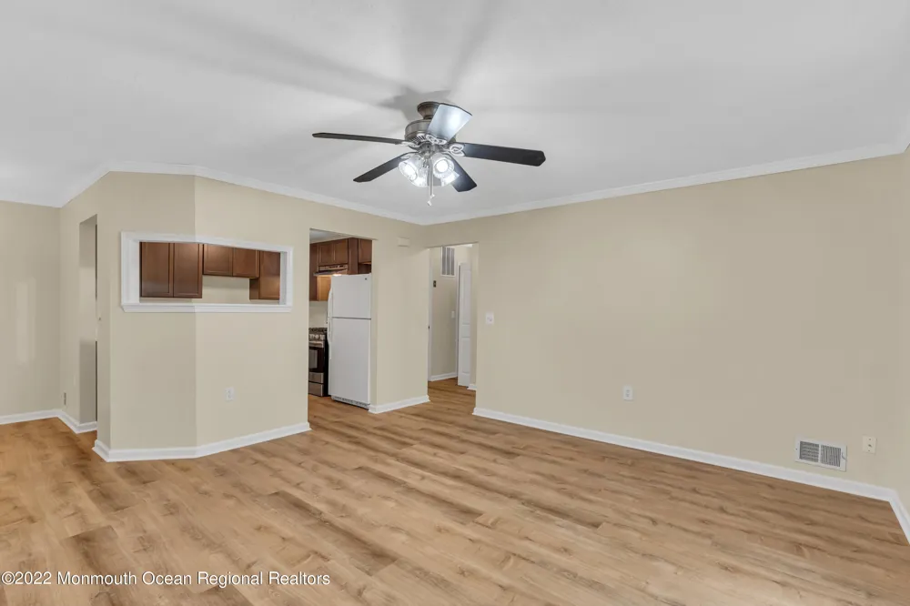 134 Whispering Oaks Way #134 Jackson, NJ 08527