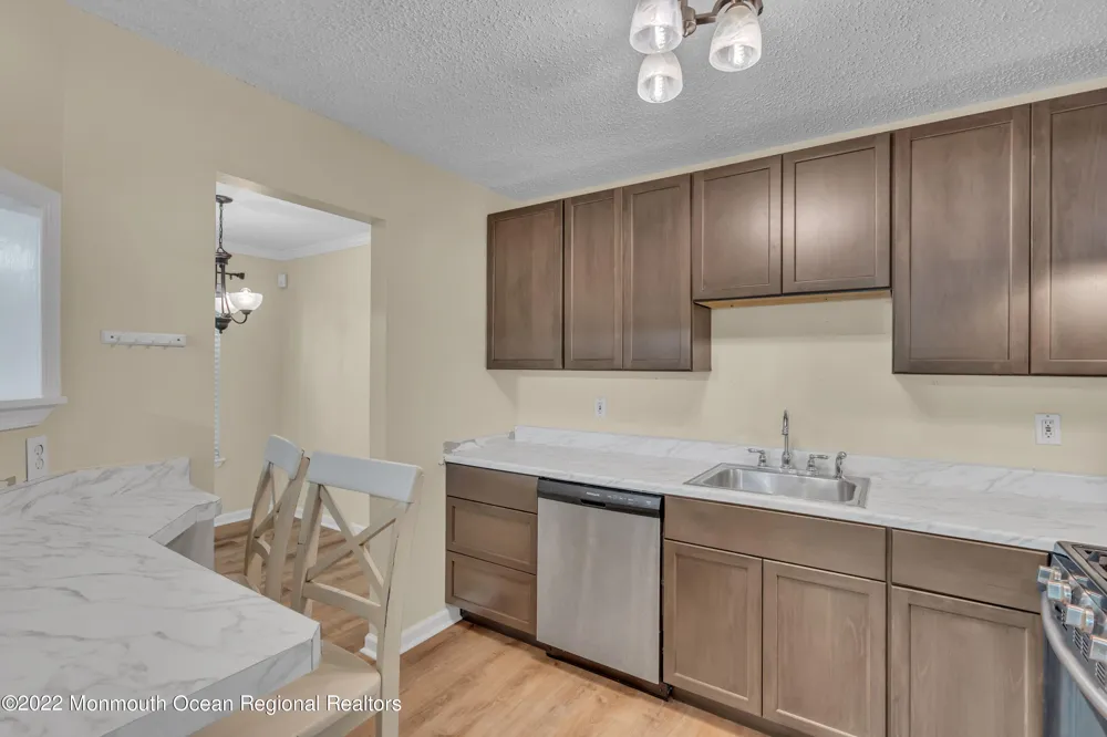 134 Whispering Oaks Way #134 Jackson, NJ 08527