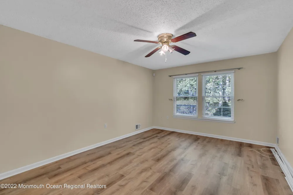 134 Whispering Oaks Way #134 Jackson, NJ 08527