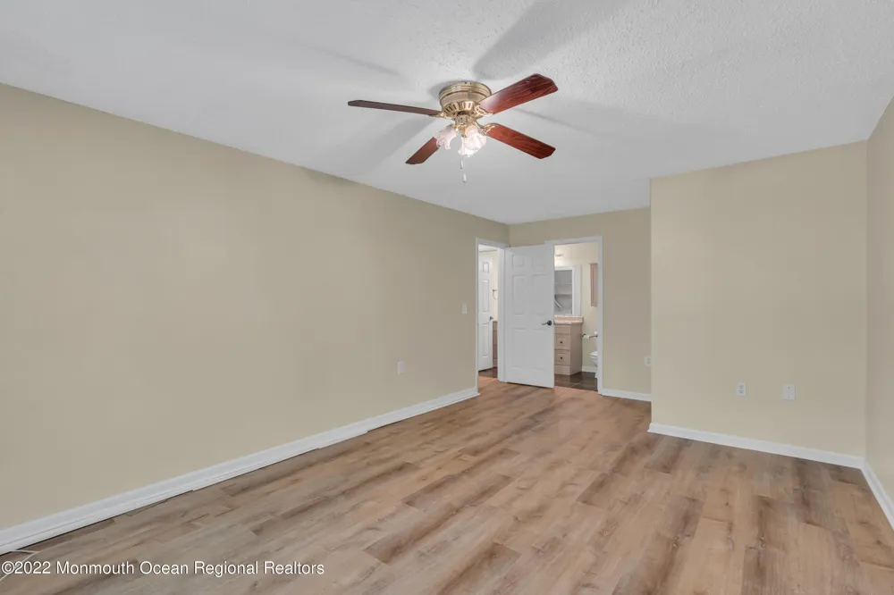 134 Whispering Oaks Way #134 Jackson, NJ 08527
