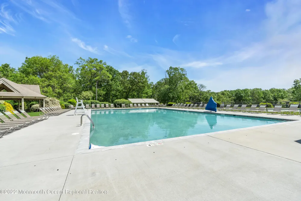 134 Whispering Oaks Way #134 Jackson, NJ 08527