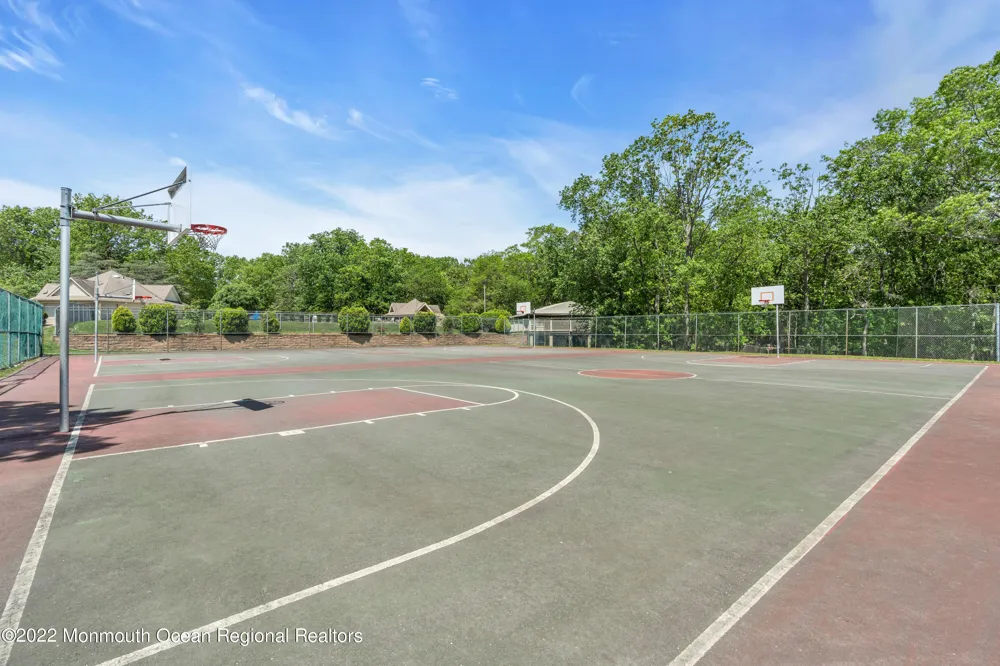 134 Whispering Oaks Way #134 Jackson, NJ 08527