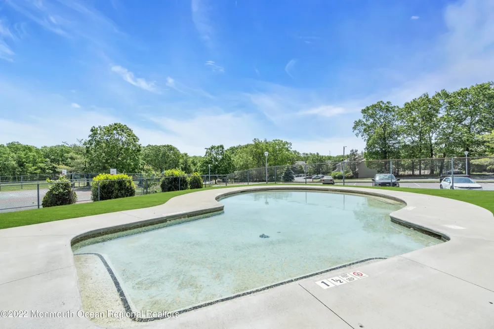 134 Whispering Oaks Way #134 Jackson, NJ 08527
