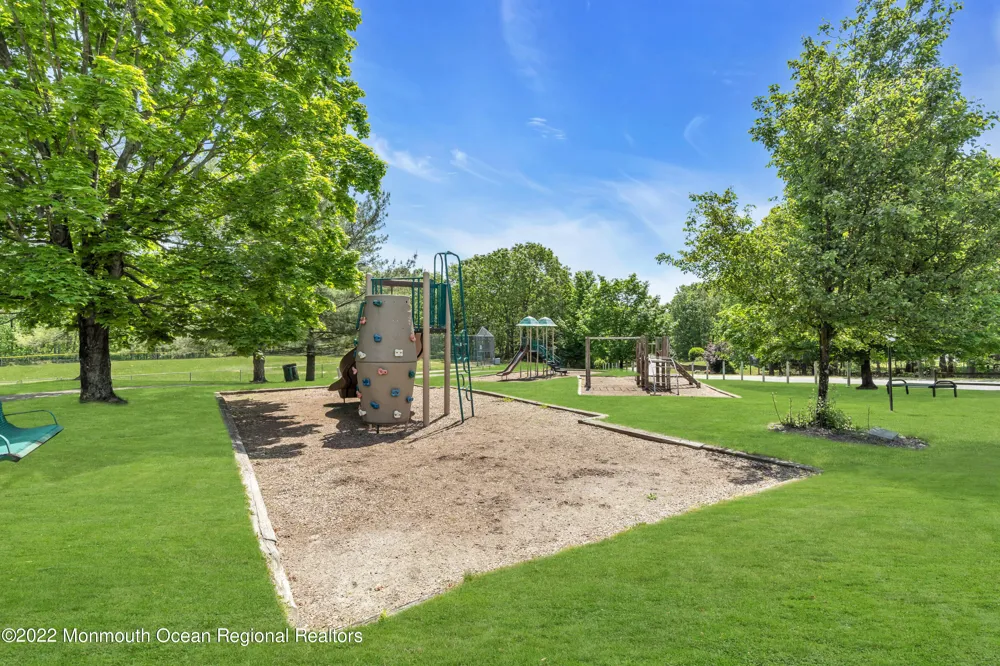 134 Whispering Oaks Way #134 Jackson, NJ 08527