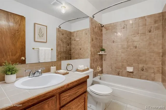 4927 S Eagle Circle Aurora, CO 80015