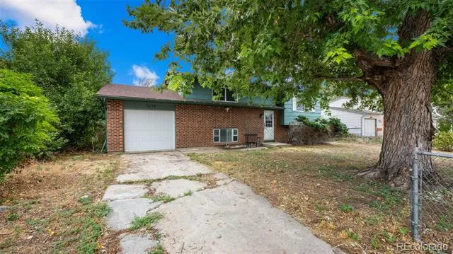 1615 Mineola Street Colorado Springs, CO 80915