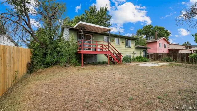 1615 Mineola Street Colorado Springs, CO 80915