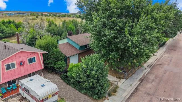 1615 Mineola Street Colorado Springs, CO 80915