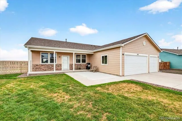 495 S 2nd Avenue Deer Trail, CO 80105