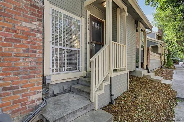 1981 S Hannibal Court #B Aurora, CO 80013