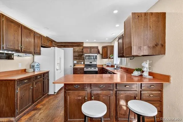 24396 Emerald Trail Deer Trail, CO 80105