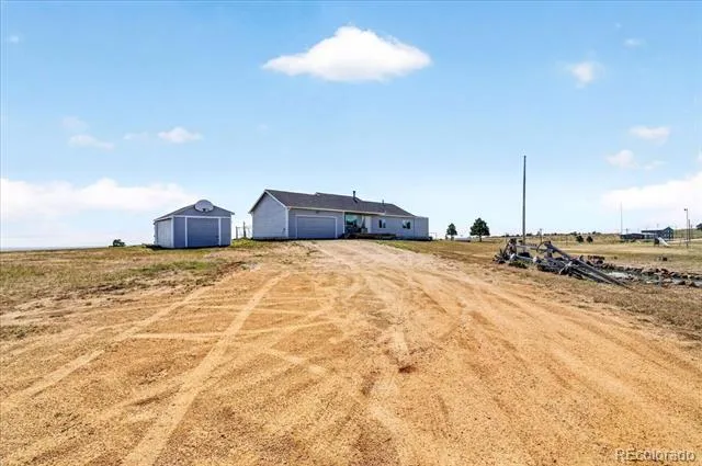24396 Emerald Trail Deer Trail, CO 80105