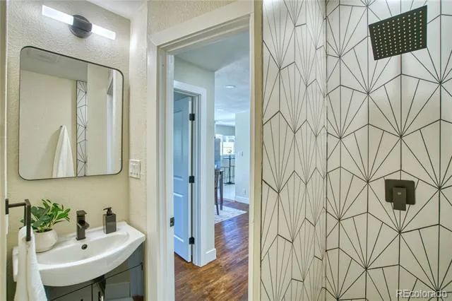 970 W 1st Avenue Broomfield, CO 80020