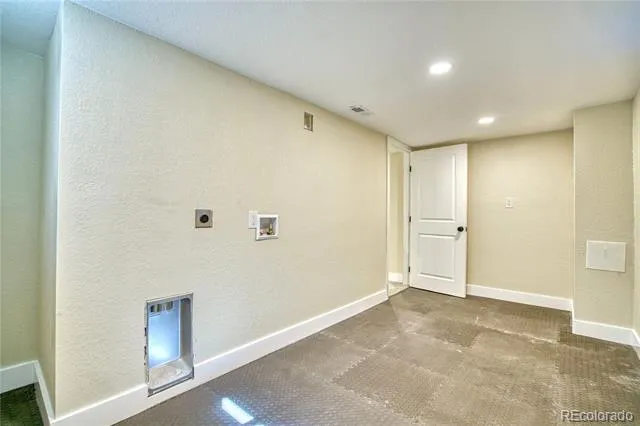 970 W 1st Avenue Broomfield, CO 80020