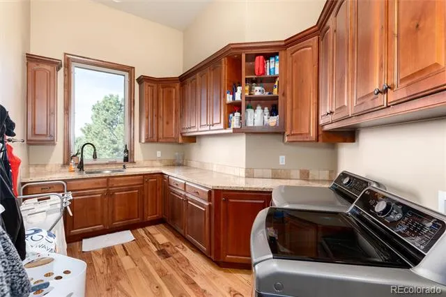 13079 Whisper Canyon Road Castle Pines, CO 80108