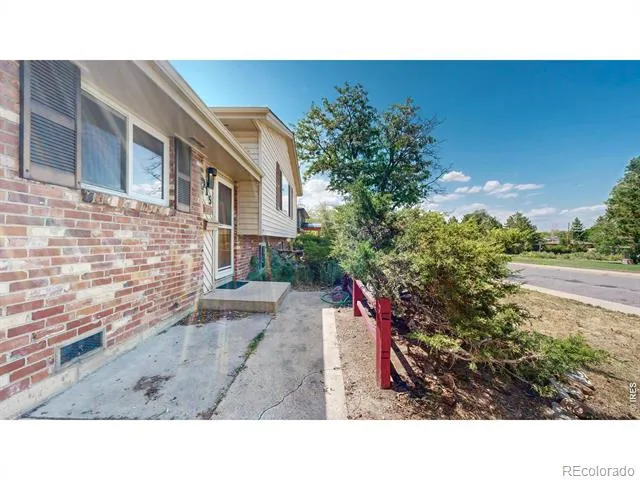 915 Yale Road Boulder, CO 80305