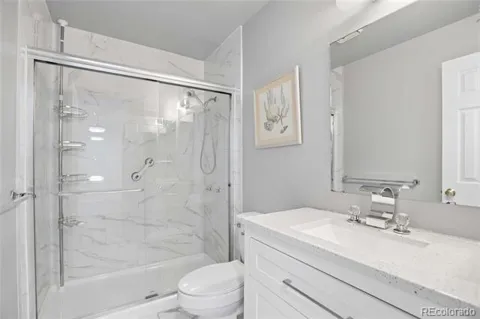 225 E 8th Avenue #F6