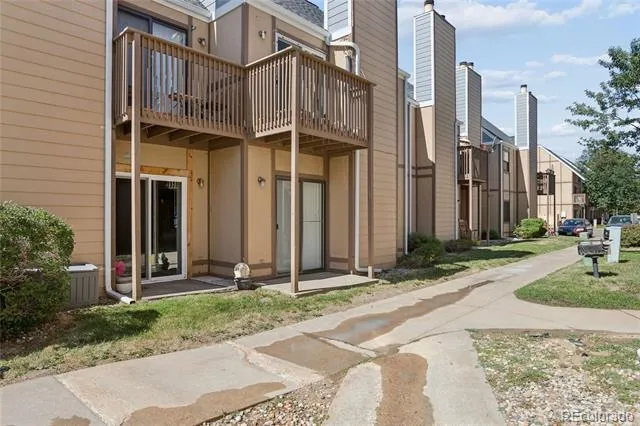 225 E 8th Avenue #F6 Longmont, CO 80504