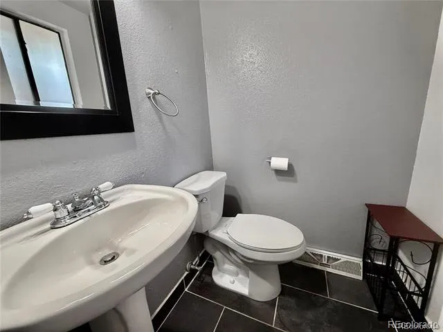 6486 W 80th Drive #B Arvada, CO 80003