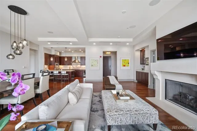 5455 Landmark Place #809 Greenwood Village, CO 80111