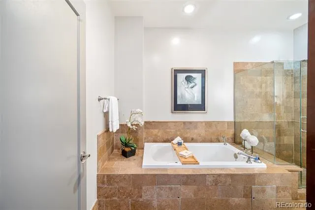 5455 Landmark Place #809 Greenwood Village, CO 80111