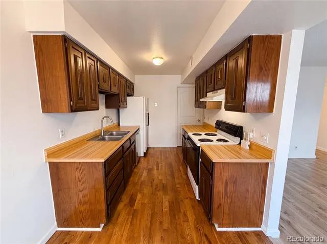 9867 Lane Street Denver, CO 80260
