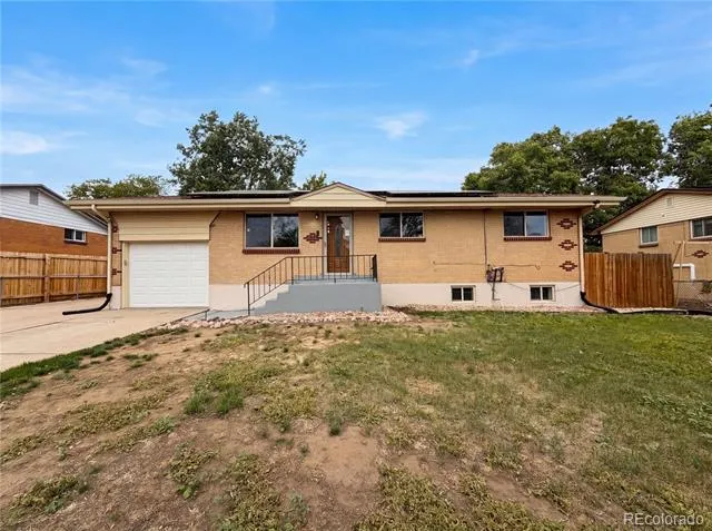 5421 Raritan Way Denver, CO 80221