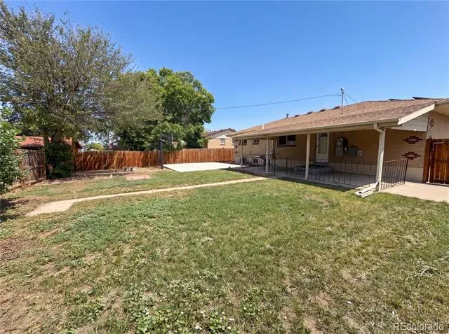 5421 Raritan Way Denver, CO 80221