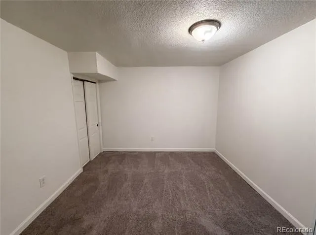 5421 Raritan Way Denver, CO 80221