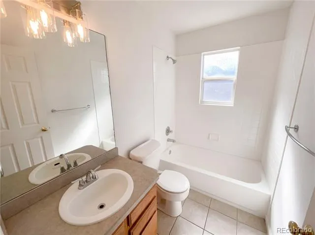 9686 Fairwood Street Littleton, CO 80125