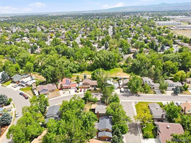6932 Deframe Court Arvada, CO 80004